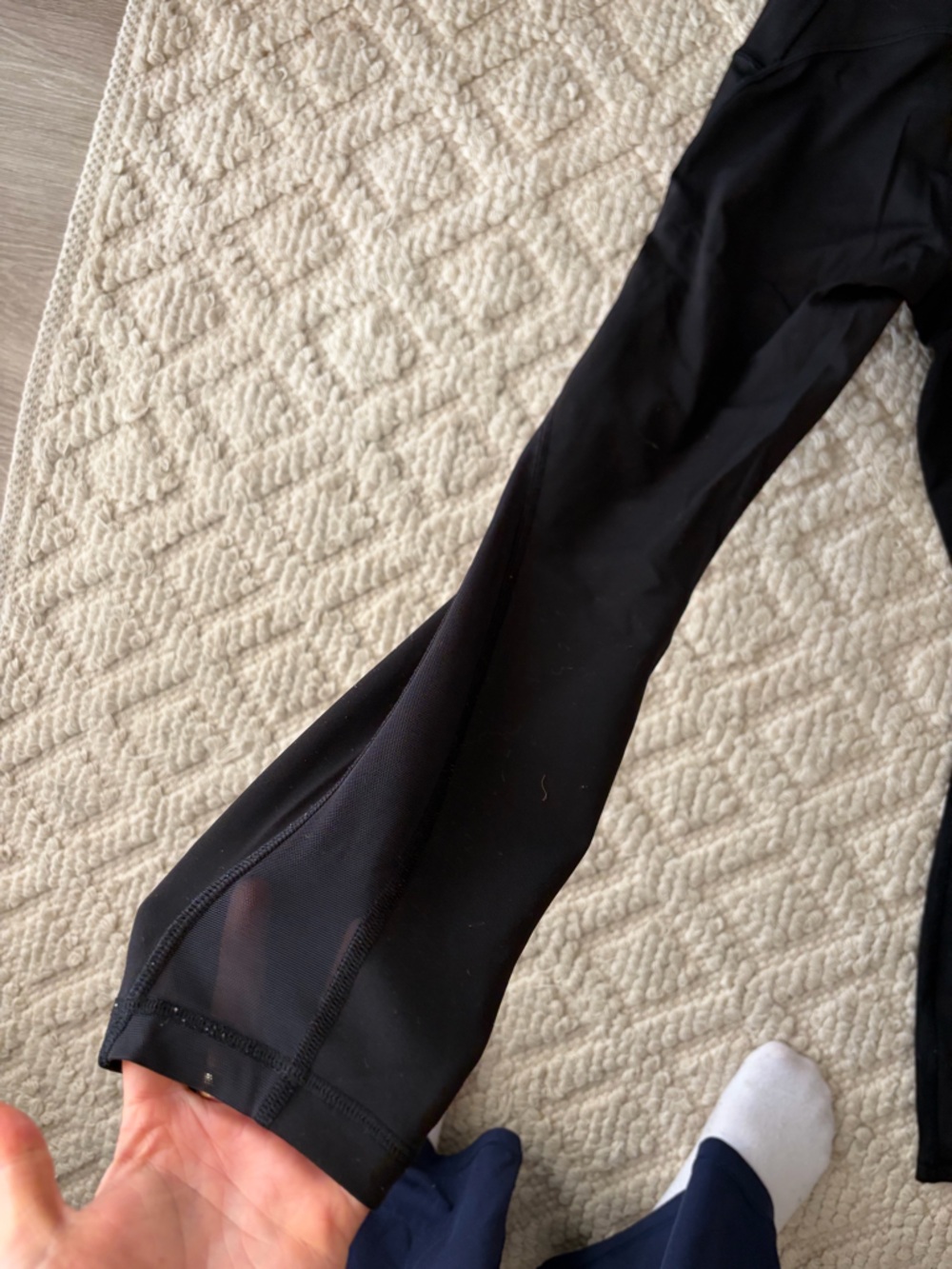 Women’s Black Lululemon Wunder Train Mesh Panel Leggings - Picture 3 of 6